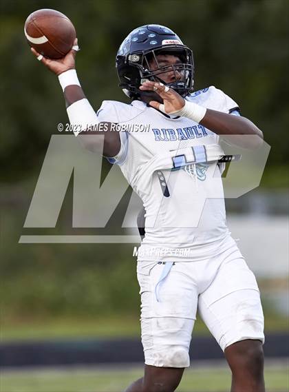 Thumbnail 3 in Ribault @ ED White photogallery.
