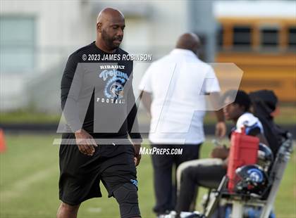 Thumbnail 1 in Ribault @ ED White photogallery.