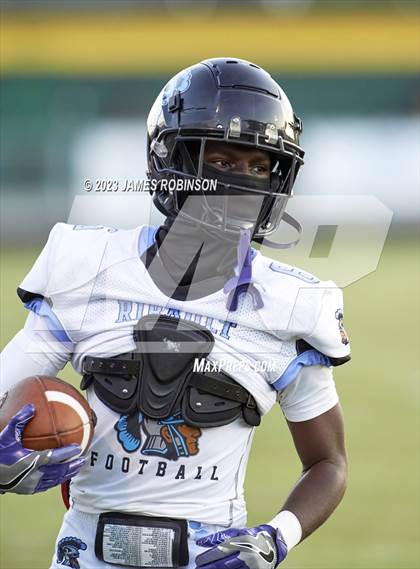 Thumbnail 2 in Ribault @ ED White photogallery.