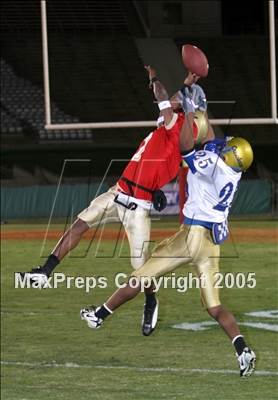 Thumbnail 1 in Crenshaw vs. Taft (Section Final) photogallery.