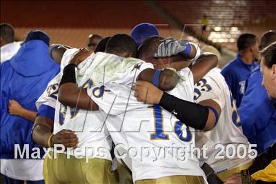 Thumbnail 2 in Crenshaw vs. Taft (Section Final) photogallery.