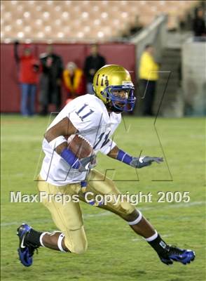 Thumbnail 1 in Crenshaw vs. Taft (Section Final) photogallery.