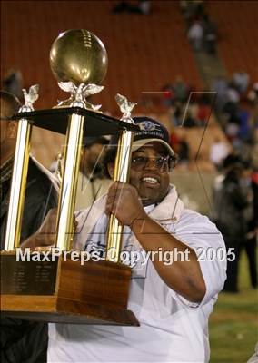 Thumbnail 1 in Crenshaw vs. Taft (Section Final) photogallery.