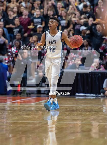 Thumbnail 2 in East Catholic vs. Windsor (CIAC D1 Final) photogallery.