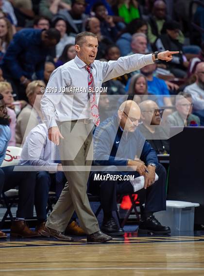 Thumbnail 3 in East Catholic vs. Windsor (CIAC D1 Final) photogallery.