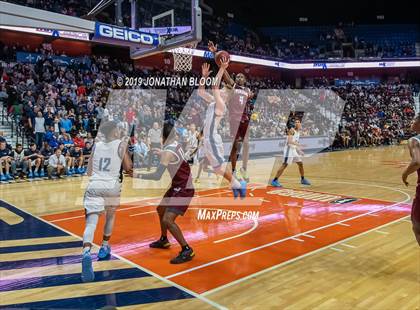 Thumbnail 3 in East Catholic vs. Windsor (CIAC D1 Final) photogallery.