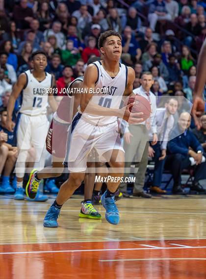 Thumbnail 2 in East Catholic vs. Windsor (CIAC D1 Final) photogallery.