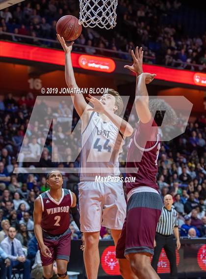 Thumbnail 1 in East Catholic vs. Windsor (CIAC D1 Final) photogallery.