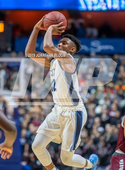 Thumbnail 1 in East Catholic vs. Windsor (CIAC D1 Final) photogallery.