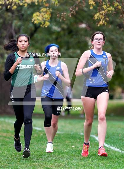 Thumbnail 2 in Lane/Taft Invitational Cross Country Meet photogallery.