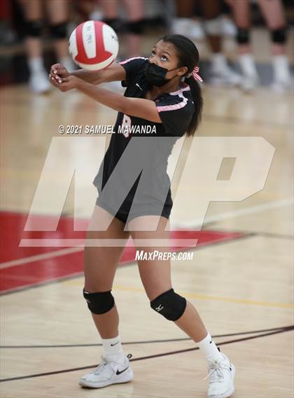 Thumbnail 2 in Bishop Diego @ Harvard-Westlake photogallery.