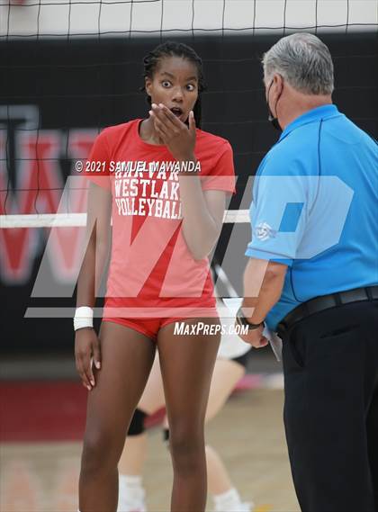 Thumbnail 3 in Bishop Diego @ Harvard-Westlake photogallery.