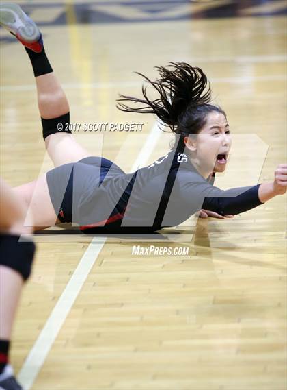 Thumbnail 1 in Temecula Valley vs. Harvard-Westlake (CIF SS D1 Second Round) photogallery.