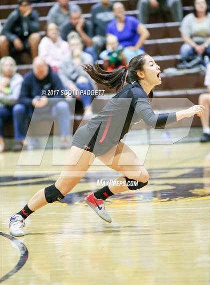 Thumbnail 3 in Temecula Valley vs. Harvard-Westlake (CIF SS D1 Second Round) photogallery.