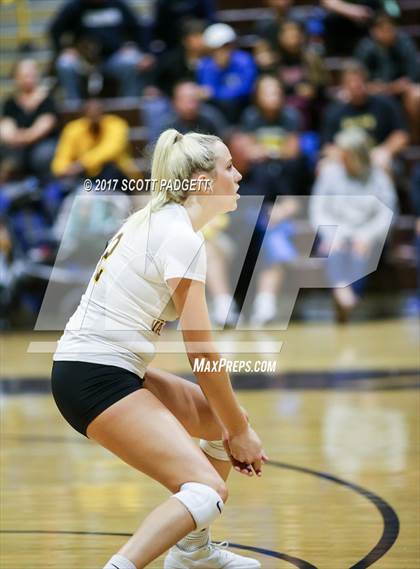 Thumbnail 3 in Temecula Valley vs. Harvard-Westlake (CIF SS D1 Second Round) photogallery.