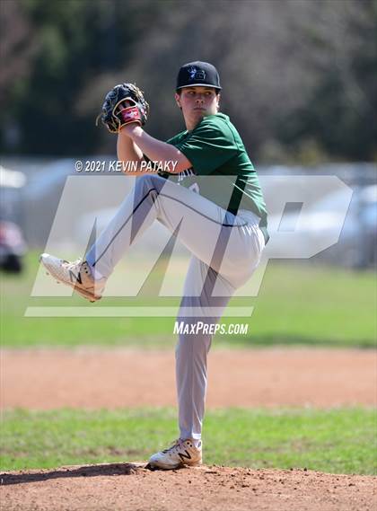 Thumbnail 3 in Guilford @ North Haven photogallery.