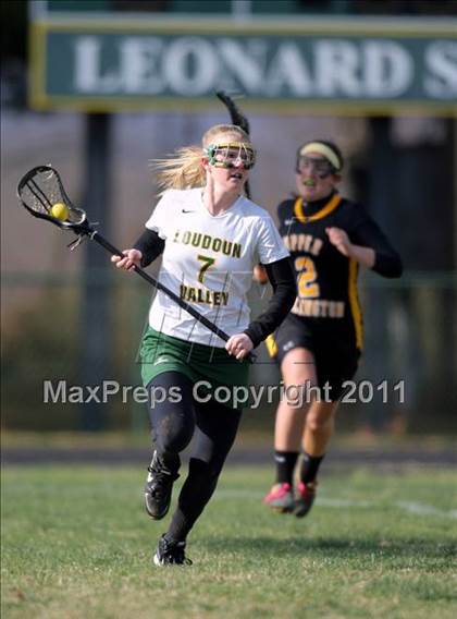 Thumbnail 2 in Upper Arlington @ Loudoun Valley photogallery.