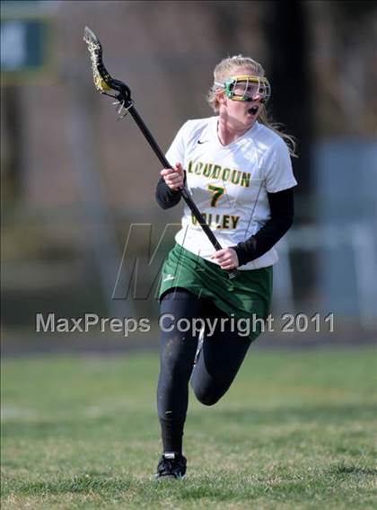 Thumbnail 2 in Upper Arlington @ Loudoun Valley photogallery.