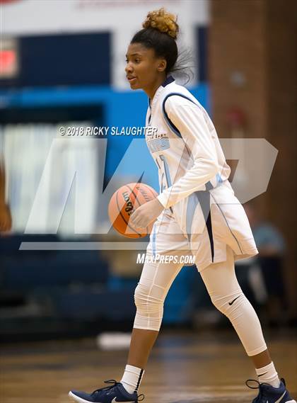 Thumbnail 1 in Collinsville @ Belleville East photogallery.