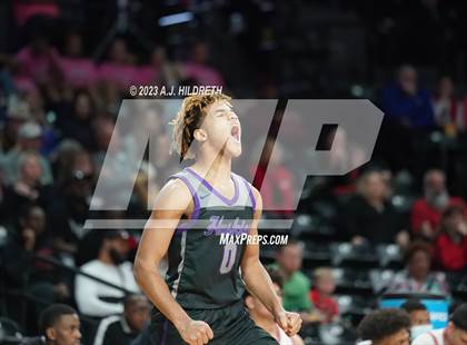 Thumbnail 3 in Blue Valley Northwest vs. Heights (KSHSAA 6A Final) photogallery.