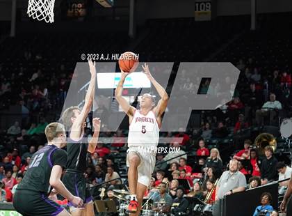 Thumbnail 2 in Blue Valley Northwest vs. Heights (KSHSAA 6A Final) photogallery.