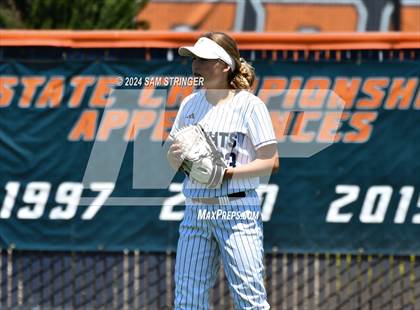 Thumbnail 1 in Le Grand vs. Stone Ridge Christian (CIF SJS Division 6 Final) photogallery.