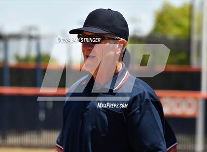 Thumbnail 2 in Le Grand vs. Stone Ridge Christian (CIF SJS Division 6 Final) photogallery.