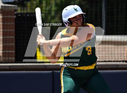 Thumbnail 1 in Le Grand vs. Stone Ridge Christian (CIF SJS Division 6 Final) photogallery.