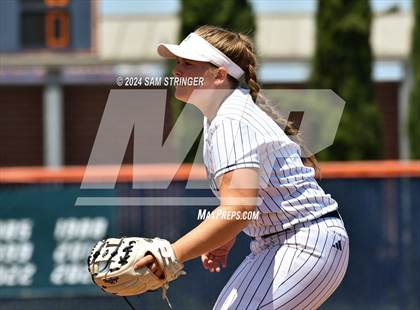 Thumbnail 1 in Le Grand vs. Stone Ridge Christian (CIF SJS Division 6 Final) photogallery.