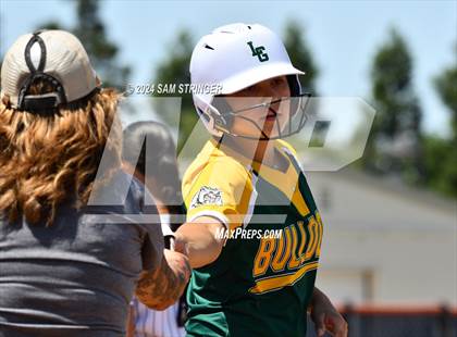 Thumbnail 2 in Le Grand vs. Stone Ridge Christian (CIF SJS Division 6 Final) photogallery.