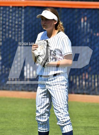 Thumbnail 2 in Le Grand vs. Stone Ridge Christian (CIF SJS Division 6 Final) photogallery.