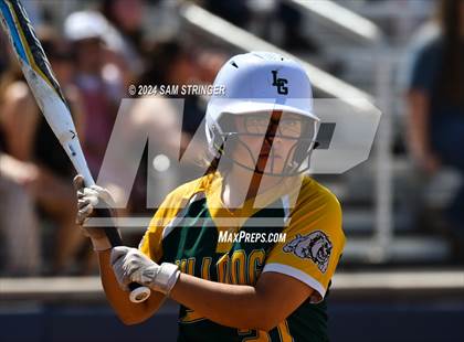 Thumbnail 2 in Le Grand vs. Stone Ridge Christian (CIF SJS Division 6 Final) photogallery.
