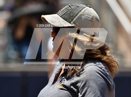 Thumbnail 3 in Le Grand vs. Stone Ridge Christian (CIF SJS Division 6 Final) photogallery.