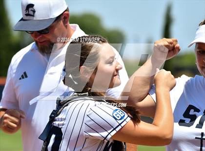 Thumbnail 1 in Le Grand vs. Stone Ridge Christian (CIF SJS Division 6 Final) photogallery.