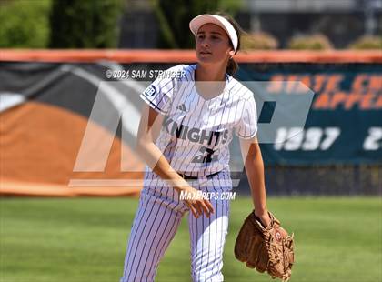Thumbnail 2 in Le Grand vs. Stone Ridge Christian (CIF SJS Division 6 Final) photogallery.