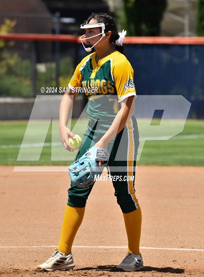 Thumbnail 3 in Le Grand vs. Stone Ridge Christian (CIF SJS Division 6 Final) photogallery.