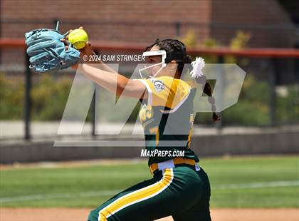 Thumbnail 1 in Le Grand vs. Stone Ridge Christian (CIF SJS Division 6 Final) photogallery.