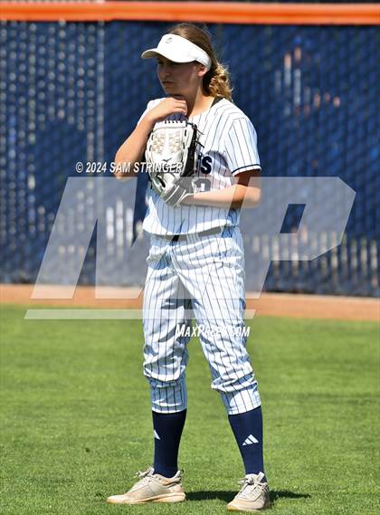 Thumbnail 1 in Le Grand vs. Stone Ridge Christian (CIF SJS Division 6 Final) photogallery.