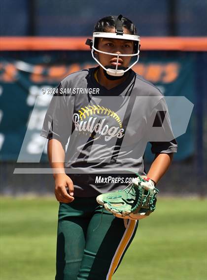 Thumbnail 3 in Le Grand vs. Stone Ridge Christian (CIF SJS Division 6 Final) photogallery.