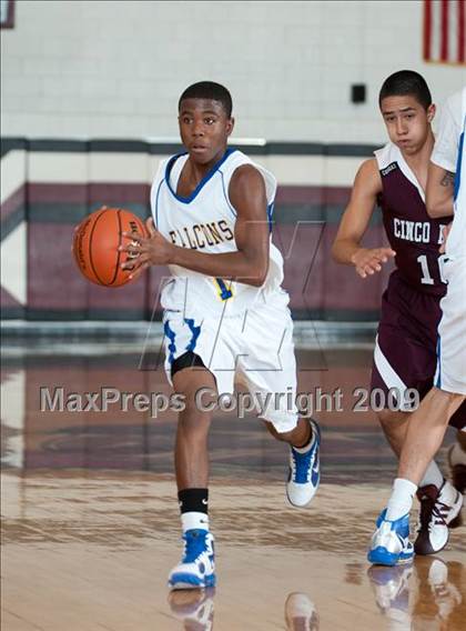 Thumbnail 2 in Cinco Ranch vs. Channelview  (McDonalds Texas Invitational) photogallery.