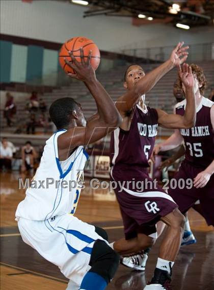 Thumbnail 2 in Cinco Ranch vs. Channelview  (McDonalds Texas Invitational) photogallery.