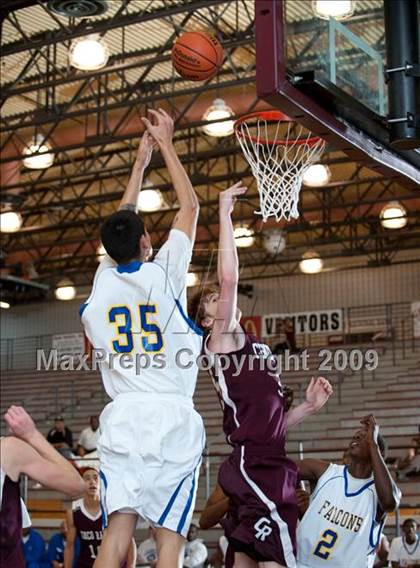 Thumbnail 1 in Cinco Ranch vs. Channelview  (McDonalds Texas Invitational) photogallery.