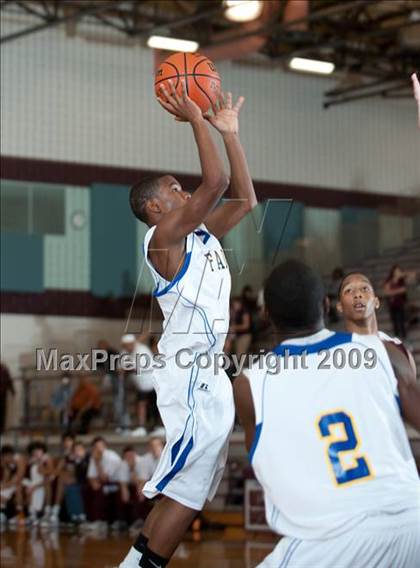 Thumbnail 3 in Cinco Ranch vs. Channelview  (McDonalds Texas Invitational) photogallery.
