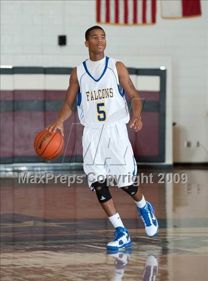 Thumbnail 2 in Cinco Ranch vs. Channelview  (McDonalds Texas Invitational) photogallery.