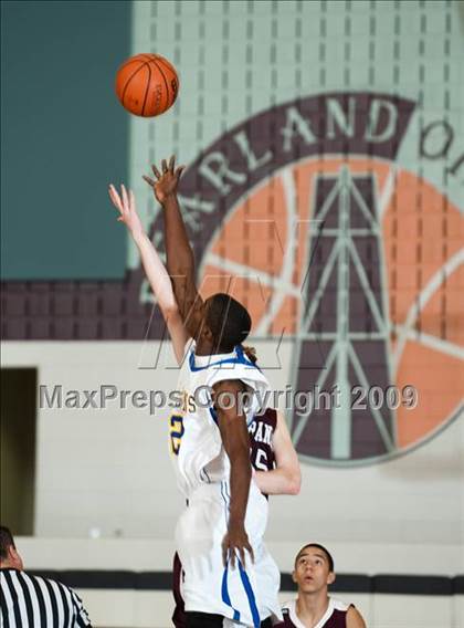 Thumbnail 2 in Cinco Ranch vs. Channelview  (McDonalds Texas Invitational) photogallery.