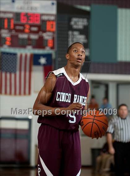 Thumbnail 2 in Cinco Ranch vs. Channelview  (McDonalds Texas Invitational) photogallery.
