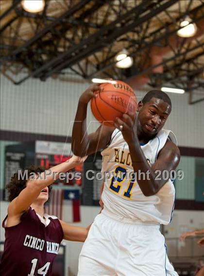 Thumbnail 2 in Cinco Ranch vs. Channelview  (McDonalds Texas Invitational) photogallery.