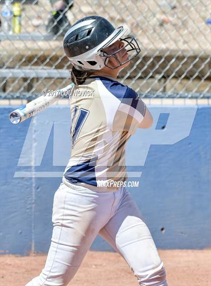 Thumbnail 1 in Santa Fe vs. Manzano photogallery.