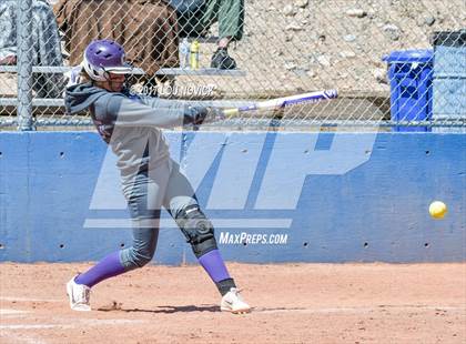 Thumbnail 3 in Santa Fe vs. Manzano photogallery.