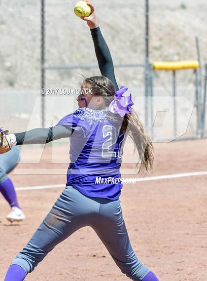 Thumbnail 3 in Santa Fe vs. Manzano photogallery.